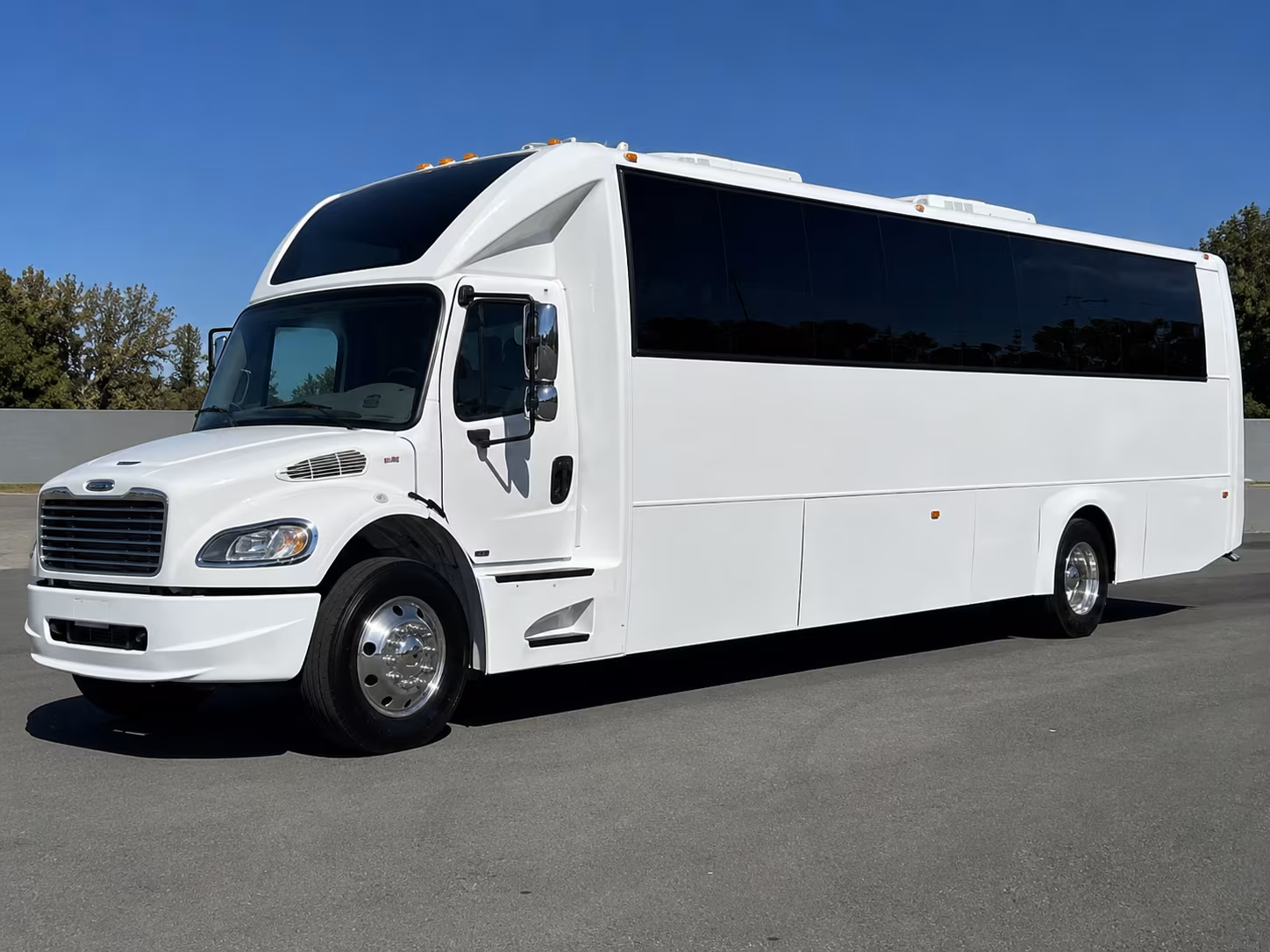 art and performance field trip buses for santa monica schools