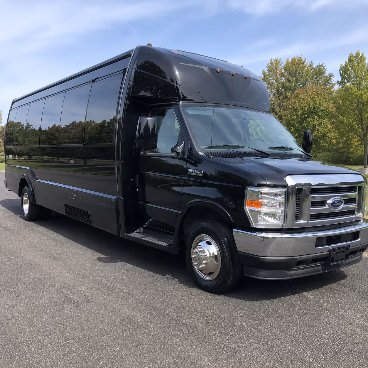 bus rentals for bands performers and production groups in santa monica