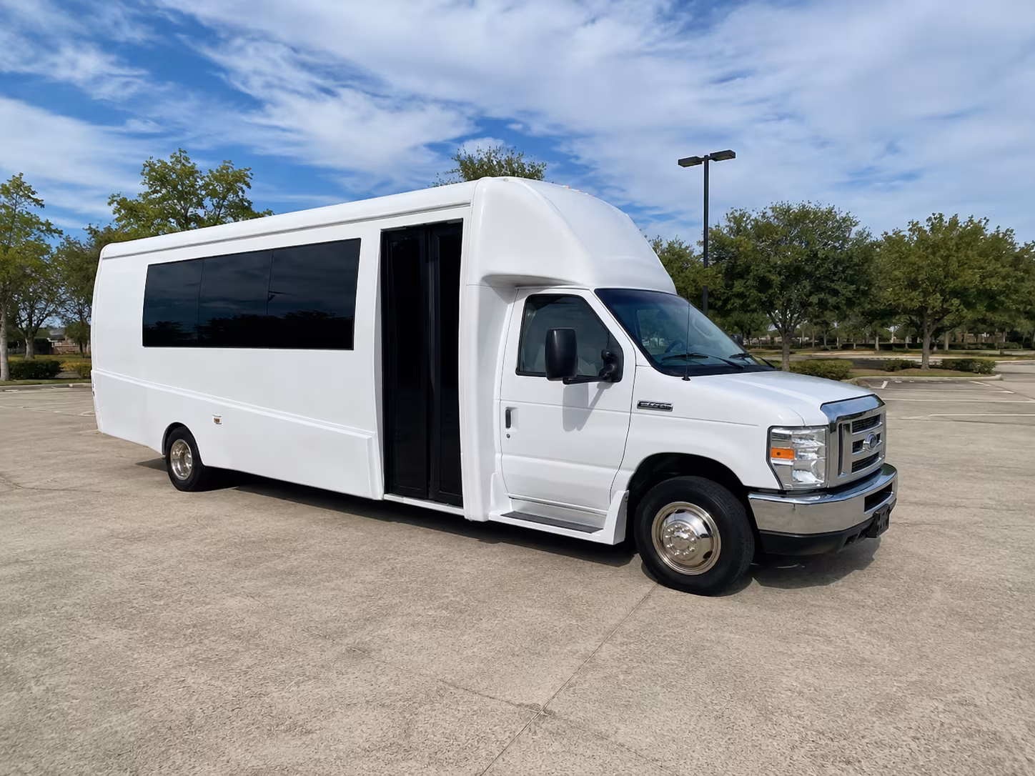 corporate wine tour bus rentals for santa monica and west la groups
