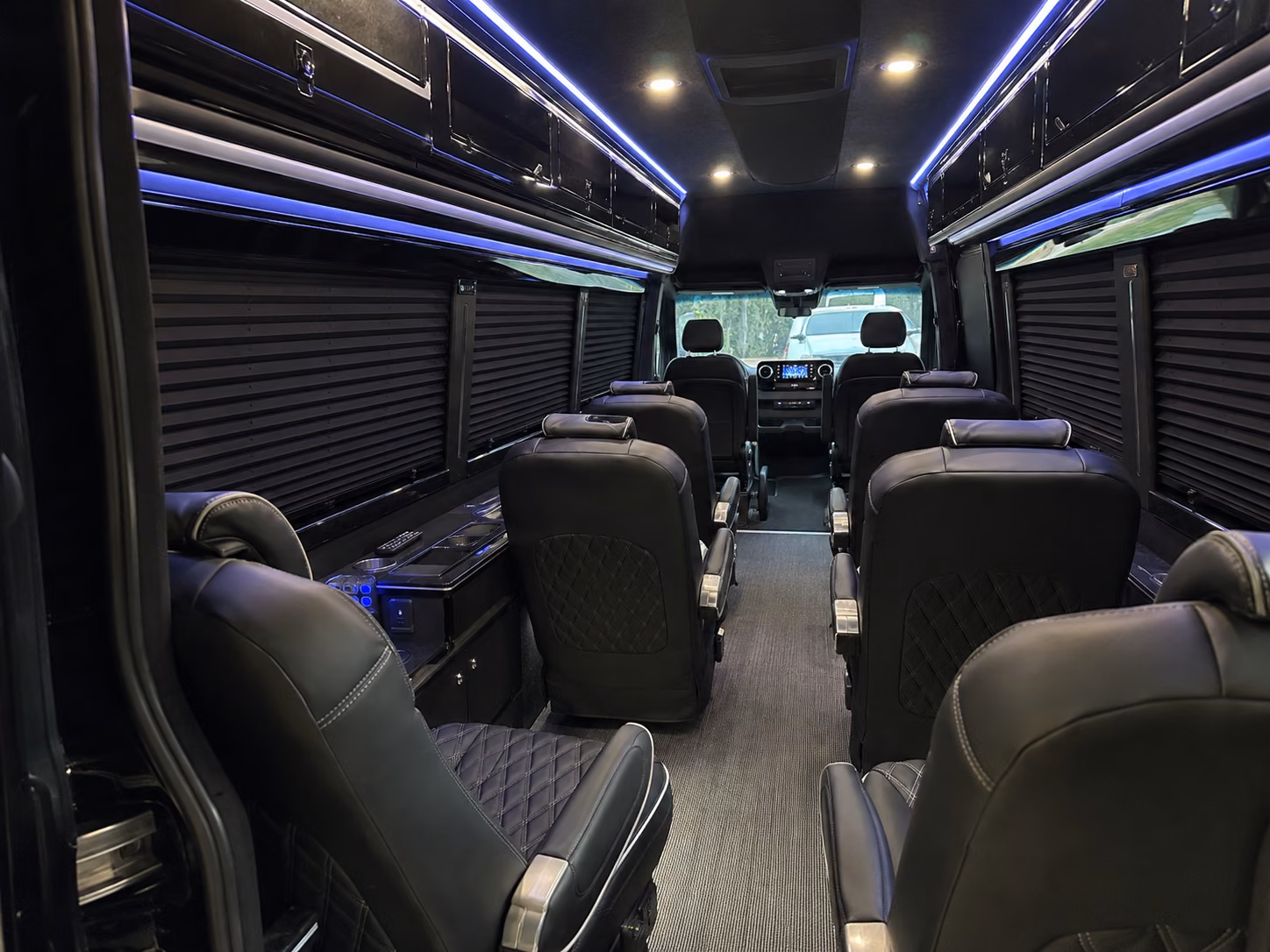 find and book transportation for your next airport transfer 3