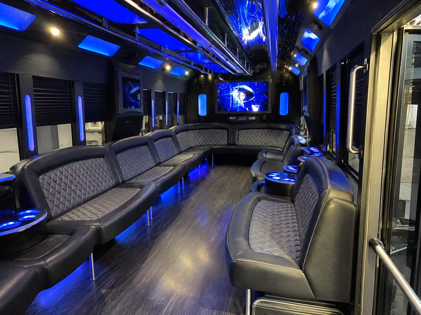 santa monica 28 passenger party bus interior