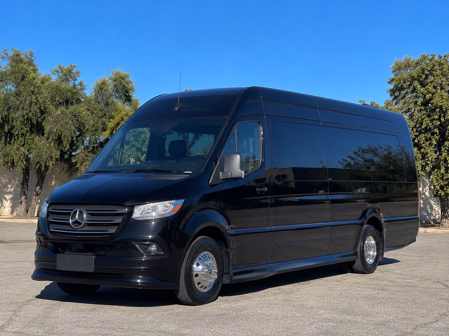 transportation serving santa monica and nearby cities